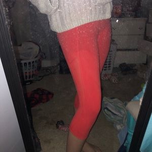 Quarter length leggings